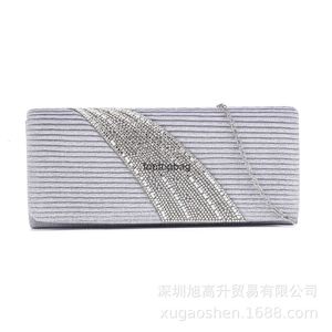 Designer Luxury Fashion Diamond Clutch Bags Fashionable Handheld Bag Feminin stil ny handhållen väska mångsidig middag handhållen väska rak