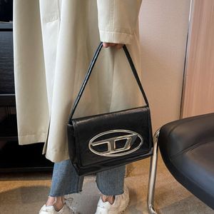7a Luxus Umhängetasche Fabrikverkauf Spicy Girl Dingdang Bag Neue vielseitige One Shoulder Unique Tote Middle Ag