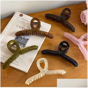 Klämmor 2023 NYA anlände 12,6 cm överdimensionerat band Twisted Hollow Hair Clo Clips Fashion Plastic Jelly Color Shark Clip for D DHGARDEN DH2SI