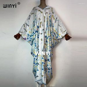 Casual klänningar högkvalitativ sommar Mellanöstern Handrullad Twill Fashion Print Street Winyi Maxi Women's Robes Long Beach V-ringen Bohemian