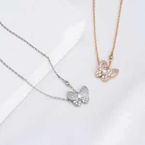 Designer Brand Van Butterfly Full Diamond Necklace Womens Fashion Versatile Edition med inbäddning av högkvalitativ kärlekskrage kedja