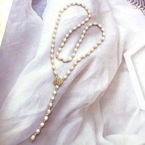 White Swan Natürliche Süßwasserperlen-Halskette, fast kreisförmig, einfache handgefertigte Strang-Perlen-Halskette für Damenschmuck, Damen-Perlenketten, 6 mm