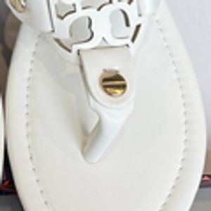 Miller Shoes Designer Flippers Clip Toe Sandals femininas de alta qualidade 15 coloras femininas lisadas calçadas de praia
