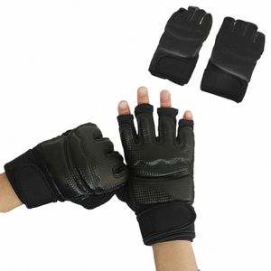 Taekwdo Boxer Guard Hand Punching Bag Half Finger Gloves Sports Holiday Gloves Mittens Cvertible 75nw#