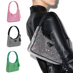 Luxurys Glisten Crystal UnderArm Handbag Designer Bag Triangle Fashion Diamond Pochette