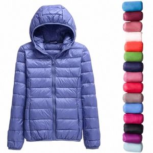 Plus storlek 2023 Autumn and Winter New Women Lightweight Puffer Jacka Female Hooded Slim-Fit White Duck Down Warm Short Coats K4G9#