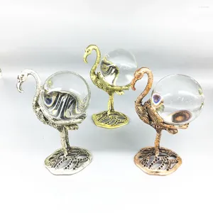 Piatti decorativi Espositore in metallo per sfera di cristallo di quarzo Supporto per sfera a forma di cigno Decorazioni per la casa