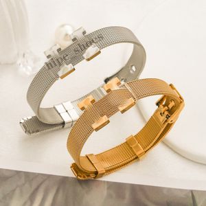 12 Buchstaben-Armband-Designs, stilvolle Jubiläumsgeschenke für Männer und Frauen, perfekt für Geburtstagsfeiern und den Alltag, luxuriöse Buchstaben-Schmuck-Accessoires