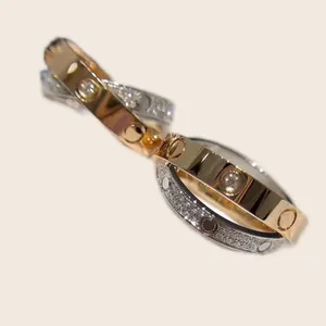 Kadınlar için gündelik mücevher tasarımcısı modaya uygun şık yüksek kaliteli tam elmaslar kadın yüzükler çift döngü kaplama altın yüzük adam hediye zl199 b4