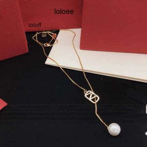 Women Fashion Designer Pendant Necklaces Geometric Necklaces Valentinolies Simple Style Engagement Jewelry ah1g