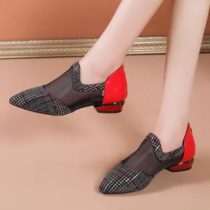 Sapatos casuais femininos respirável dedo apontado único 2024 verão voltar zip salto raso para mulheres vestido retro escritório senhoras bombas