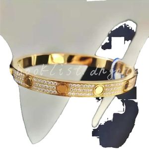 مصمم Bangle Titanium Steel 3 صف كامل الماس نساء الرجال Chirstmas أساور المسافة المجوهرات هدية مع حقيبة VEET H12032