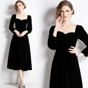 Vestidos casuais zuo homem ru outono / inverno 2024 pescoço quadrado preto veludo manga longa vestido francês retro hepburn estilo cintura simples saia fina