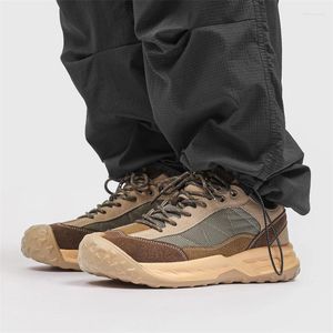Повседневная обувь, мужские кроссовки, осенняя уличная походная рабочая мужская прогулочная тактическая альпинистская винтажная обувь на шнуровке для скалолазания