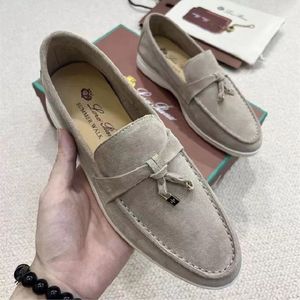 Lyxdesigner loafer skor för män kvinnor mode sneakers läder loafers loro svart baby blå grå marinen casual tränare