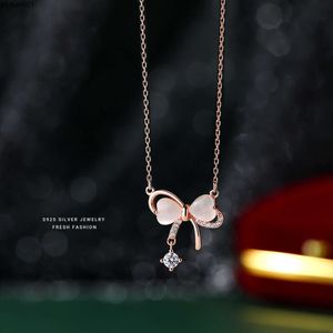 S925 Sterling Silver Heart Shaped Opal Bow Necklace for Womens Light Luxury and Minority Lovers Sparkling Diamond Pendant Clavicle Chain