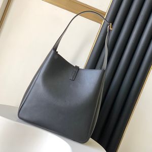 7A Orijinal Deri LE 5A7 Kadın Çantalar Alt Koltuklu Satchel Çanta Tasarımcı Tote LE 5 A 7 Hobo Crossbody Kapatma Erkekler Cüzdan Çanta Omuz Le 37 Debriyaj Çantaları Kova Çantası