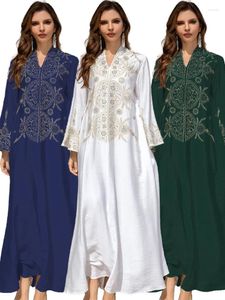 エスニック服Eidイスラム教徒の女性のためのドレスJalabiya Abaya Ramadan Long Dresses Abayas Embroidery Imono Robe Caftan Vestidos