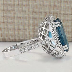 Huitan Luxury Silver Color Big Cz Rings Women Women Brilliant Bridal Wedding Engagement Ring Anello estetico Simple Gioielli appena