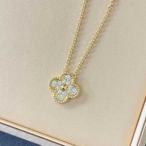 Hot V Golden Van Four Leaf Grass Necklace Womens Thickened 18K Rose Gold Full Diamond Temperament Simple Pendant Collar Chain