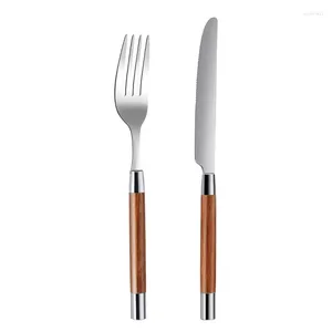 Conjuntos de utensílios de jantar LFGB Certificado 316 Aço inoxidável Holote de madeira macia fla talheres de bife para jantar de banquete Ultra Sharp Fork e