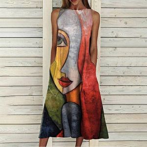 カジュアルドレスファッションルーズ夏のマキシドレス女性の抽象的な顔印刷されたサンドレスノースリーブベスティドス女性ローブフェム2024