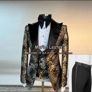 Ternos de leopardo-de-dourados masculinos calças de colete de lapela marcadas 3 peças 3 peças Tuxedos chiques no noivo para casamentos Blazers de baile sob medida