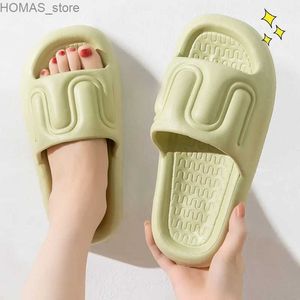 Sapatos em casa Flippers femininos para o verão desgaste ao ar livre Anti -tendência Slip Slip Sandálias e chinelos caseiros de tamanho grande para homens Y240401