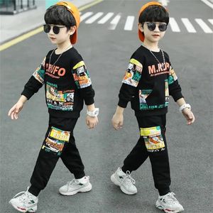 Barn bär kostym Spring Autumn Clothing Set Boys Clothes Children Tracksuit Långärmad Toddler Kids Sport Suit 240323