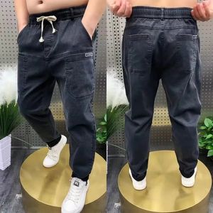 Primavera e outono Estilo de seis jeans grandes jeans soltos homens versáteis calças de perna reta versátil Durável casual240325