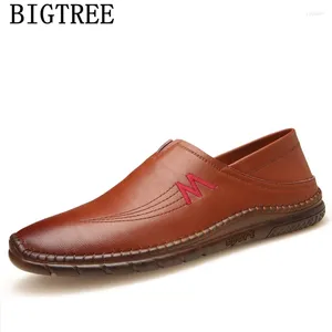 Scarpe casual Moda 2024 Mocassini da uomo In pelle Genuino Guida Designer Uomo Slip On di alta qualità Sapato Masculino Chaussure