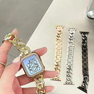 Luxury Diamond Strap for Watch Metal Gold Band 38mm 40mm 41mm för iWatch SE 42mm 44mm 45mm 7 3 4 5 6 Womens Steel Armband 240326