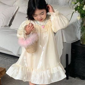 女の子のドレス卸売女の子の服2024春のファッショナブルなスプレッチレースドレス