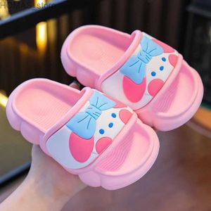 home shoes 2024 New Summer Children Slippers Cute Cartoon Rabbit Seabeach Sandals For Girls Bathe Flip Flops Non-Slip Home Kids Shoes Y240401