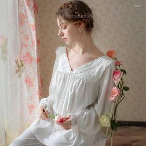 Women Sleep Fear Biała seksowna koronka V Nakka Kobiety z długim rękawem Topy Dna Spodnie Pajama Zestawy do domu Zużycie Autumn Vintage Botton Pajamas