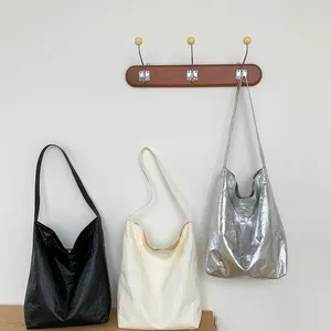 Alışveriş Çantaları Kadınlar için Taze Büyük Kapasite Çantası Öğrenci Tarzı Okul Kadın Giysileri Saf Renk Vintage Sıradan Çantalar