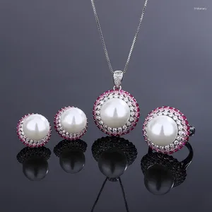 Halsbandörhängen Set White Shell Pearl Red Ruby Pink Cubic Zircon Pendant Justerbar ring Stud Women Jewelry