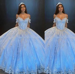 2021 Abiti Quinceanera azzurri sexy Senza spalline Applicazioni in pizzo argento Perline di cristallo Paillettes Illusion Sweet 16 Plus Size9147281