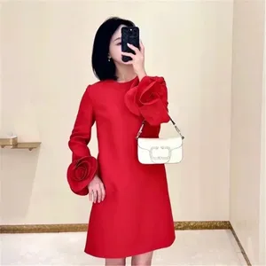 Casual Dresses High Quality 2024 Spring Autumn Red Dress Women Elegant Long Sleeve Flowers Wool Fashion Ladies Silk