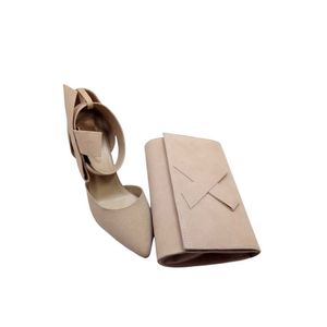 HBP icke-märkes sandal hög häl brun färg med vacker korsrem fotled damer som matchar handväska set skor