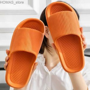 Scarpe per la casa Piattaforma Spesso da bagno Slifori per la casa Donne Nuppe Slifori Sole morbide Eva Sandali interni Sandali Non slip Flip Flop Slifori Y240329