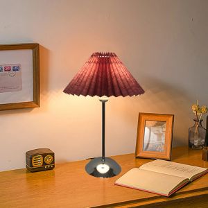 Bulbos de lâmpada de cabeceira moderna de 220V incluíam lâmpada de mesa decorativa com lâmpada de mesa de cabeceira para sala de estar para sala de estar em casa
