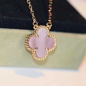 Fashion 925 Sterling Silver Van Pink Fritillaria Four Leaf Clover Necklace Plated with 18K Gold Lucky Grass Pendant and Collar Chain Precision High Version With logo