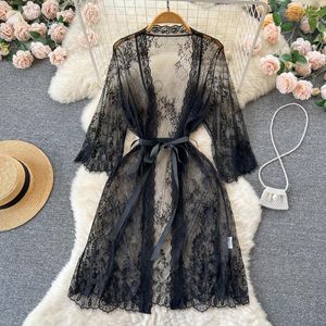 Casual Dresses Black Iace Cardigan Kleid Sexy tiefer V-Ausschnitt koreanischer Sonnenschutz Schal Damen dünnes Netz aushöhlen langes A-Line Lace Up Party