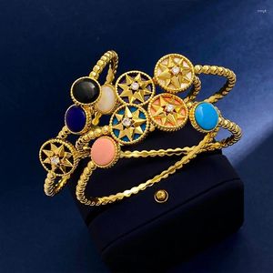 Bangle European och American Fashion Octagonal Star Lucky Disk C-formad öppen armband