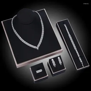 Halsbandörhängen Set Dubai Luxury High Quality Zirconia Stora bröllopsmodesmycken Elegant brud 4 -delad CZ -hänge armband