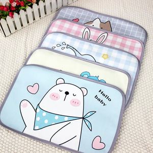 born Pillowcase Ice Silk Cool Soft Skinfriendly Breathable Baby Sleeping Pillow Soilproof Case Cartoon Printed Kids Bedding 240325