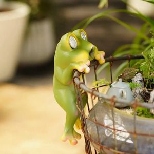 Garden Decorations Vilead Frog Figurines With Solar LED Fence Window Tree Decoration Accessories Outdoor Patio Yard Porch Animal Scuplture