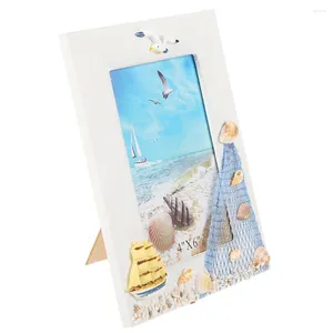 フレーム地中海POフレームディスプレイシェルフデザインシンプルなスタイルの木製ホルダー樹脂ベビーベッドルームの装飾写真