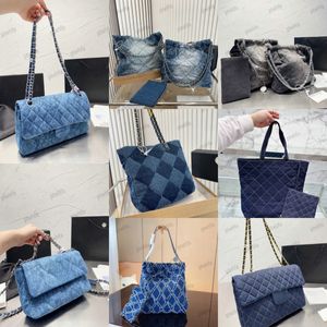 Projektantka dżinsowa Kobiety Blue Denim 22C Quilded Torba starzeją się sprzęt z monety Projektanci Womens Projektanci luksusowej torby na ramię